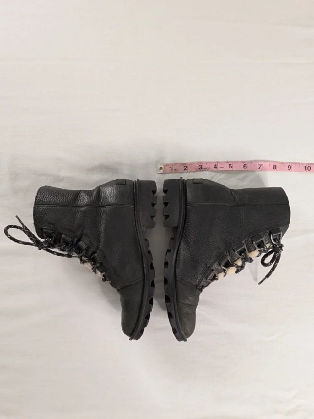 Sorel Phoenix Black Pebbled Leather Shearling Lace Up Boots